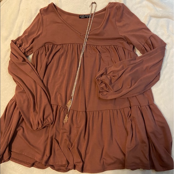 Tops - Flowy Long Sleeve Tunic Top